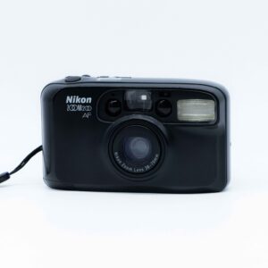 Nikon Zoom 200 AF