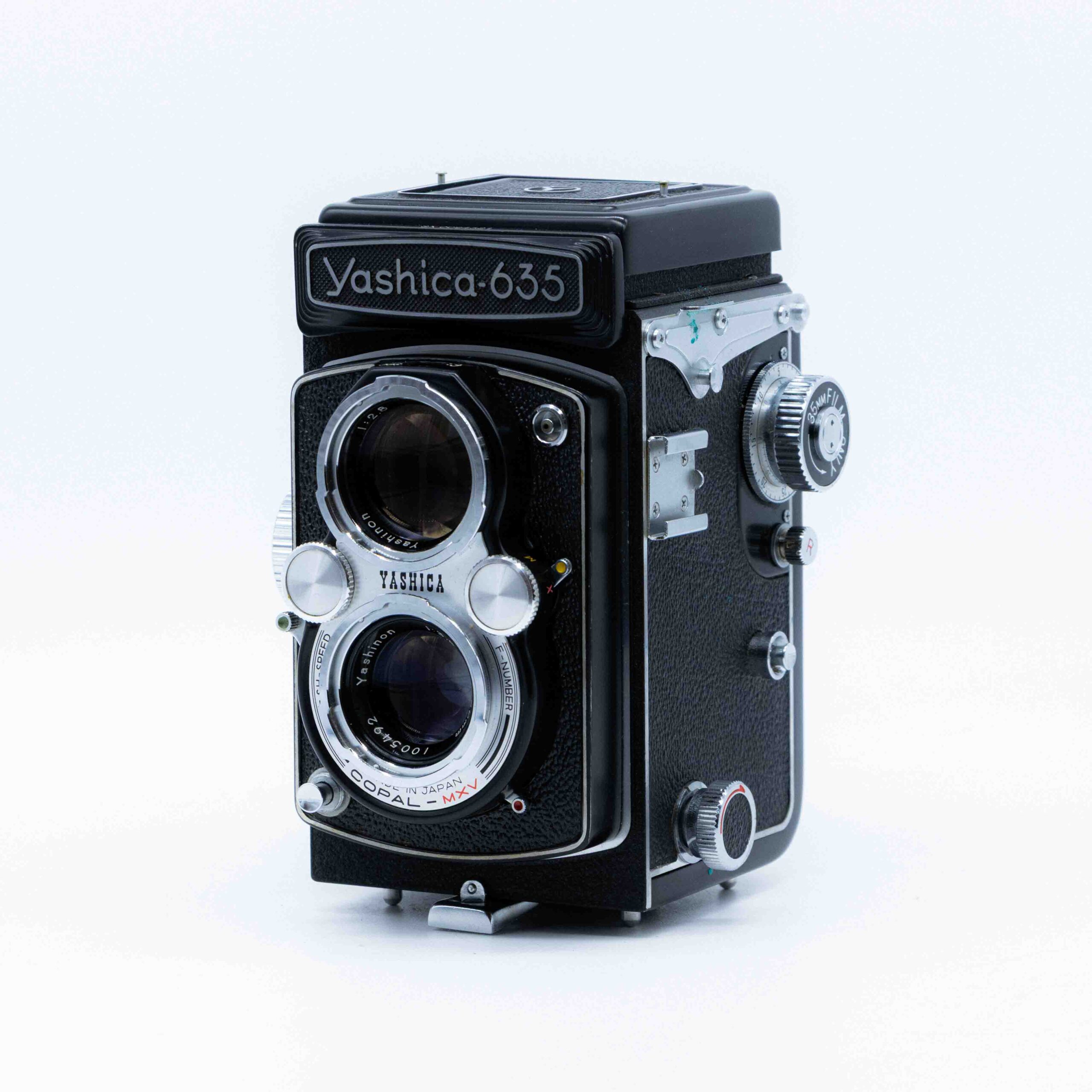 Yashica 635